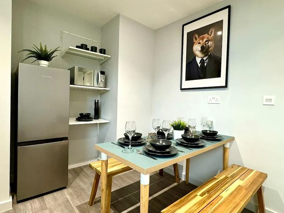 Apartment 3Br Westbourne Delight - Near Beach & Bournemouth! United Kingdom